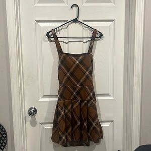 Brown dress